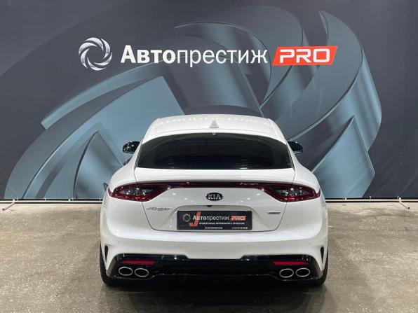 Kia Stinger I с пробегом 2019 года, цена 2 622 000 рублей, 61470 км, лифтбек, Автокод Объявления
