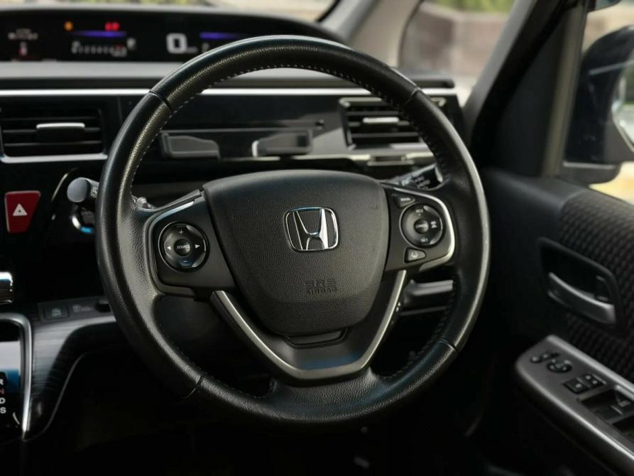 Honda Stepwgn V Уфа  - изображение 8