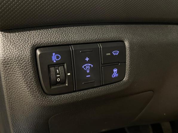 Hyundai Creta I с пробегом 2017 года, цена 1 990 000 рублей, 75208 км, внедорожник, Автокод Объявления
