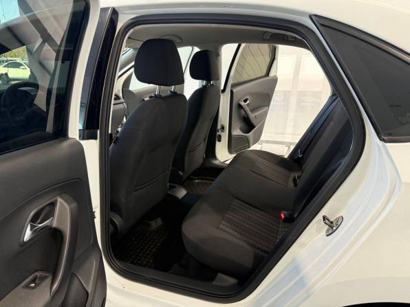 Volkswagen Polo V Рестайлинг с пробегом 2016 года, цена 850 000 рублей, 127117 км, седан, Автокод Объявления