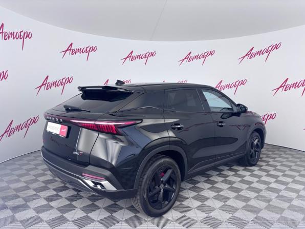 Omoda C5 I с пробегом 2022 года, цена 1 660 000 рублей, 76323 км, внедорожник, Автокод Объявления