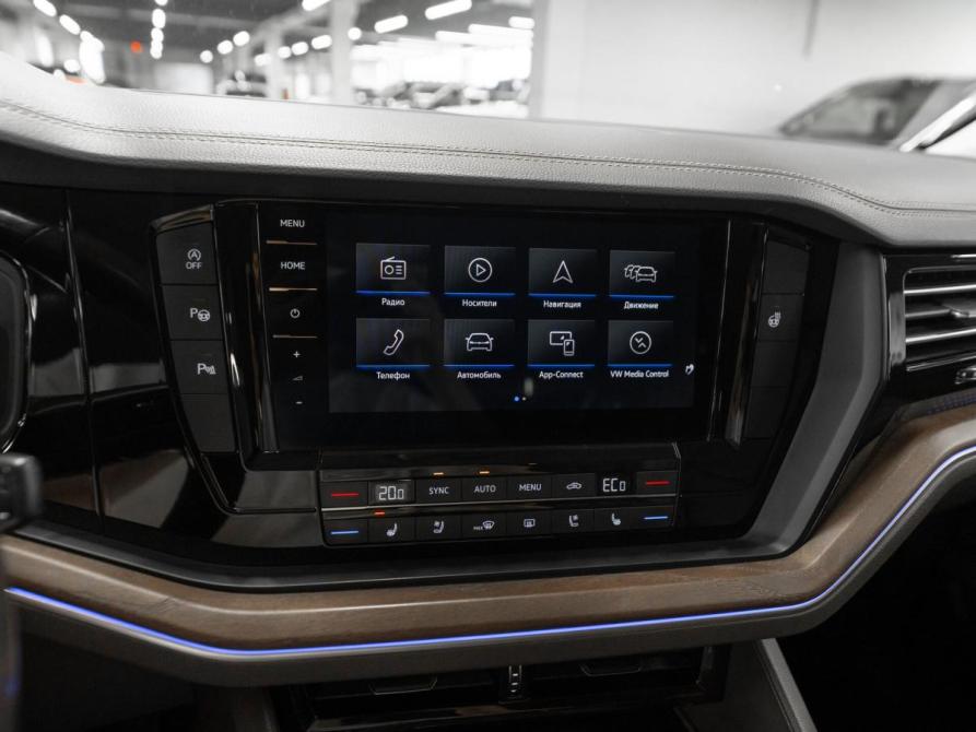 Volkswagen Touareg III Москва  - изображение 21