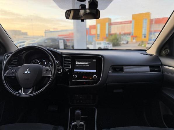 Mitsubishi Outlander III Рестайлинг 3 с пробегом 2022 года, цена 2 850 000 рублей, 98173 км, внедорожник, Автокод Объявления