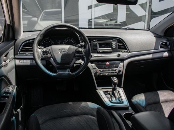 Hyundai Elantra VI (AD) с пробегом 2018 года, цена 1 395 000 рублей, 170867 км, седан, Автокод Объявления