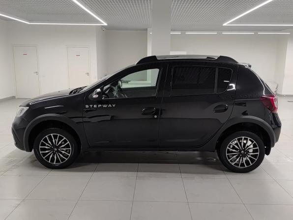 Renault Sandero II Рестайлинг с пробегом 2019 года, цена 1 140 000 рублей, 193266 км, хэтчбек, Автокод Объявления