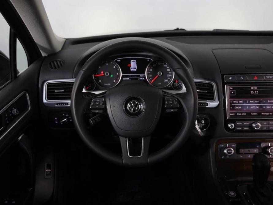 Volkswagen Touareg II Рестайлинг Санкт-Петербург  - изображение 9