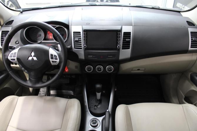 Mitsubishi Outlander II с пробегом 2008 года, цена 1 236 000 рублей, 186000 км, внедорожник, Автокод Объявления