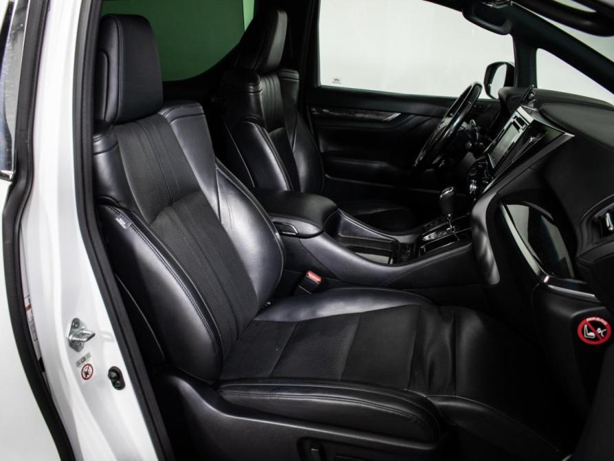 Toyota Alphard III Рестайлинг Москва  - изображение 17