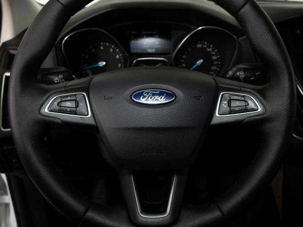 Ford Focus III Рестайлинг с пробегом 2018 года, цена 1 400 000 рублей, 155000 км, седан, Автокод Объявления
