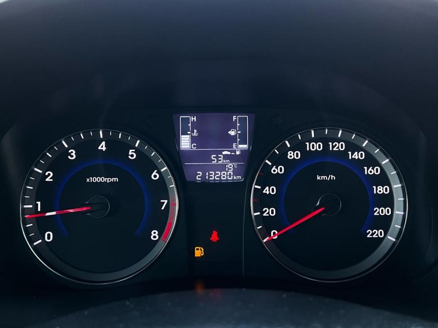 Hyundai Solaris I Рестайлинг Волгоград  - изображение 10