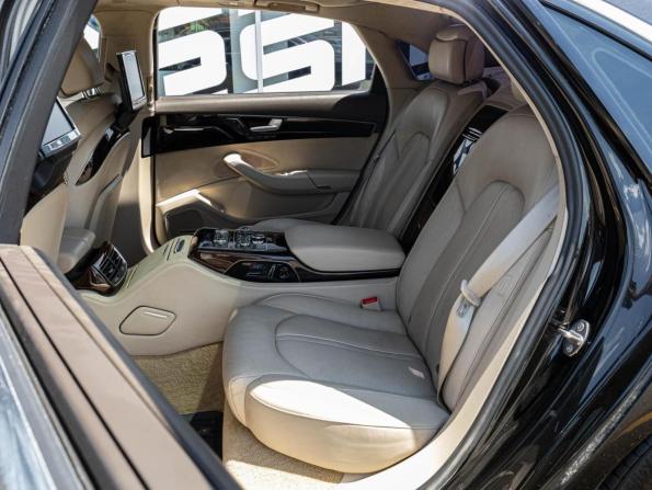 Audi A8 III (D4) Рестайлинг с пробегом 2014 года, цена 3 050 000 рублей, 198253 км, седан, Автокод Объявления