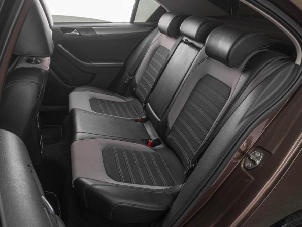 Volkswagen Jetta VI с пробегом 2011 года, цена 899 000 рублей, 259835 км, седан, Автокод Объявления