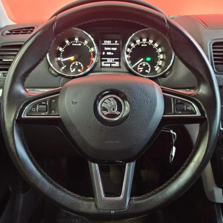 Skoda Yeti I Рестайлинг с пробегом 2014 года, цена 1 049 000 рублей, 154403 км, внедорожник, Автокод Объявления