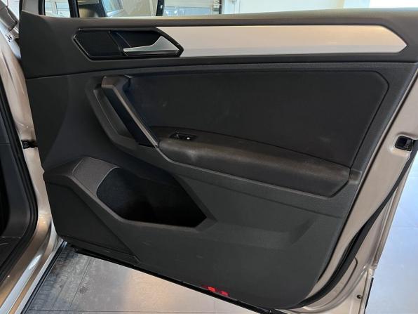 Volkswagen Tiguan II с пробегом 2017 года, цена 2 455 000 рублей, 54888 км, внедорожник, Автокод Объявления