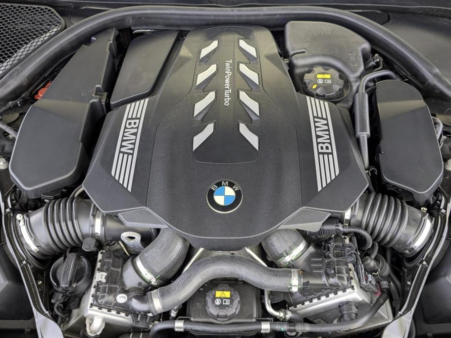 BMW 7 серии VI (G11/G12) Рестайлинг Москва  - изображение 9