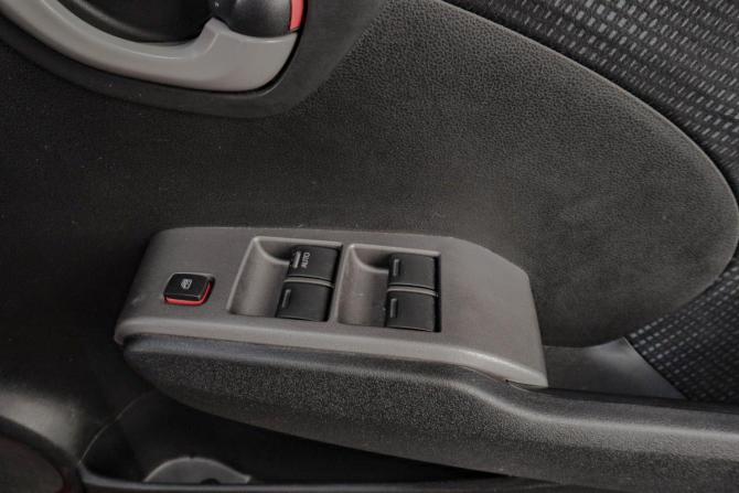 Honda Fit II с пробегом 2011 года, цена 969 000 рублей, 50000 км, хэтчбек, Автокод Объявления