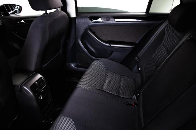 Volkswagen Jetta VI с пробегом 2013 года, цена 949 000 рублей, 253133 км, седан, Автокод Объявления