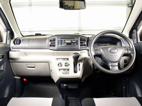 Daihatsu Mira e:S II с пробегом 2019 года, цена 735 995 рублей, 67305 км, хэтчбек, Автокод Объявления