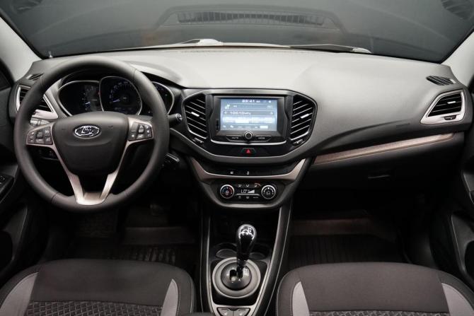 Lada (ВАЗ) Vesta I с пробегом 2017 года, цена 869 000 рублей, 88317 км, седан, Автокод Объявления