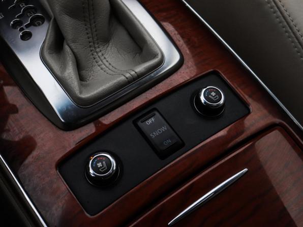 Infiniti QX70 с пробегом 2014 года, цена 2 850 000 рублей, 67833 км, внедорожник, Автокод Объявления