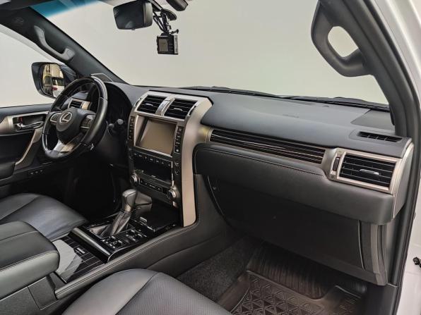 Lexus GX II Рестайлинг 2 с пробегом 2021 года, цена 8 800 000 рублей, 18117 км, внедорожник, Автокод Объявления