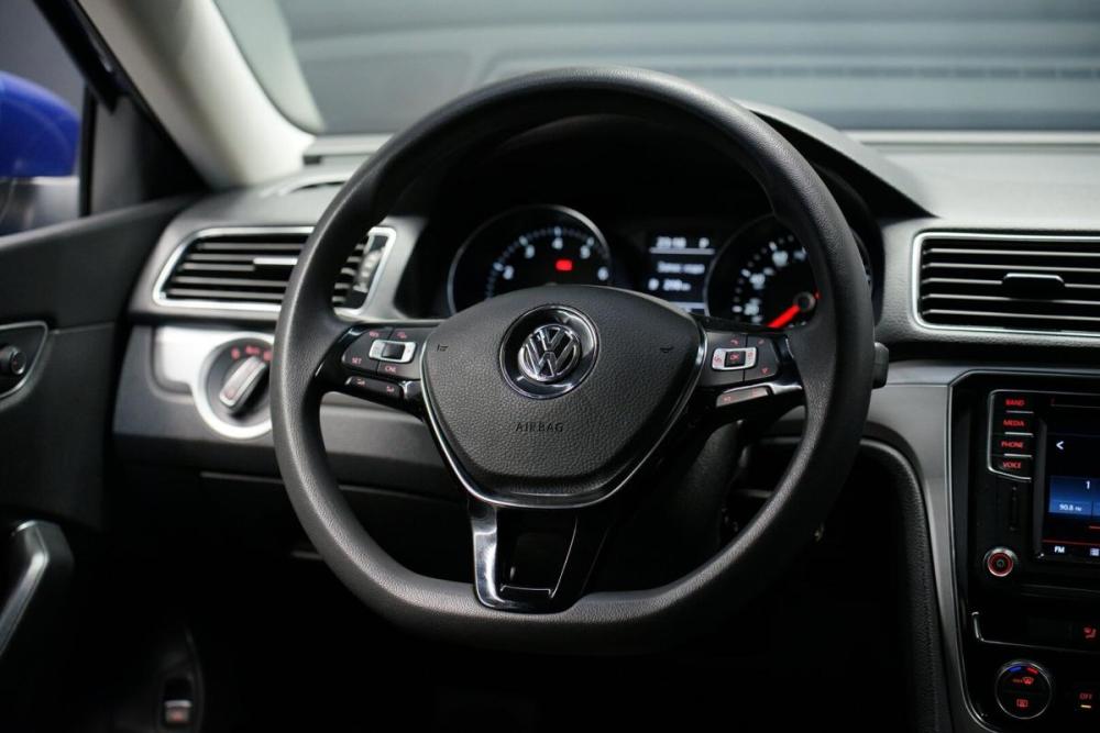 Volkswagen Passat (North America and China) I Рестайлинг Крым  - изображение 13