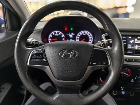 Hyundai Solaris II с пробегом 2019 года, цена 1 190 000 рублей, 137000 км, седан, Автокод Объявления
