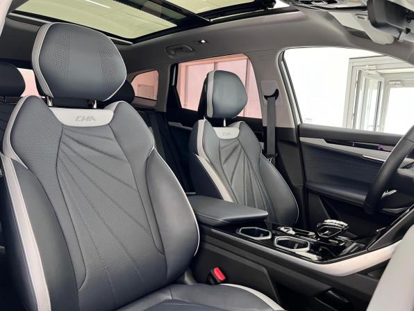 Geely Atlas II с пробегом 2024 года, цена 3 040 000 рублей, 30174 км, внедорожник, Автокод Объявления