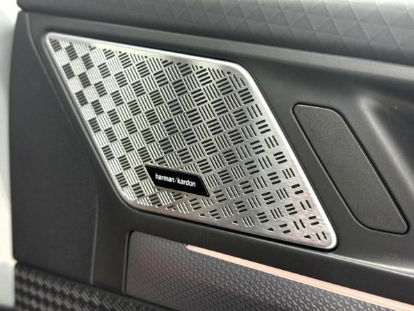 BMW X2 II (U10) с пробегом 2024 года, цена 6 095 000 рублей, 106 км, внедорожник, Автокод Объявления