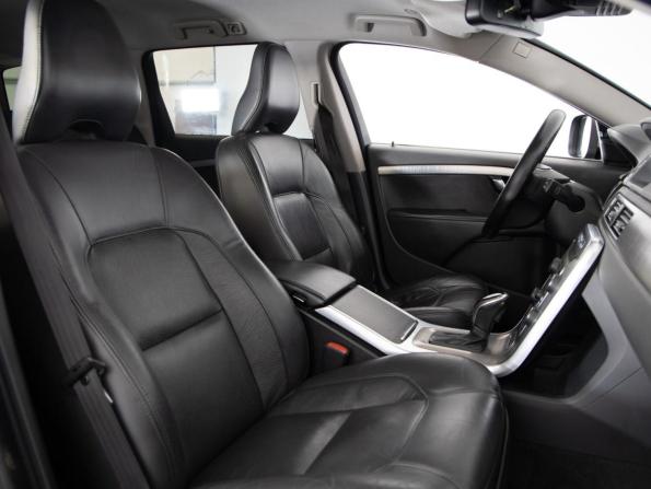 Volvo XC70 II Рестайлинг с пробегом 2014 года, цена 1 449 000 рублей, 309336 км, универсал, Автокод Объявления