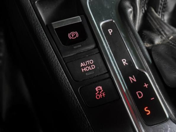 Volkswagen Passat B7 с пробегом 2012 года, цена 1 099 000 рублей, 192761 км, универсал, Автокод Объявления