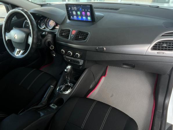 Renault Megane III Рестайлинг 2 с пробегом 2014 года, цена 799 000 рублей, 140000 км, хэтчбек, Автокод Объявления