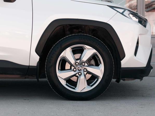 Toyota RAV4 V (XA50) с пробегом 2020 года, цена 3 350 000 рублей, 93351 км, внедорожник, Автокод Объявления