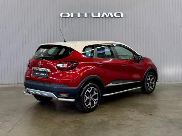 Renault Kaptur I с пробегом 2018 года, цена 1 297 000 рублей, 153877 км, внедорожник, Автокод Объявления