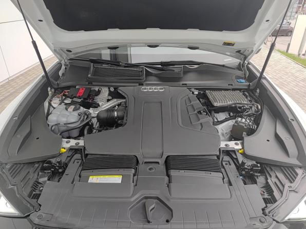 Audi Q8 I (4M) с пробегом 2019 года, цена 5 600 000 рублей, 103763 км, внедорожник, Автокод Объявления