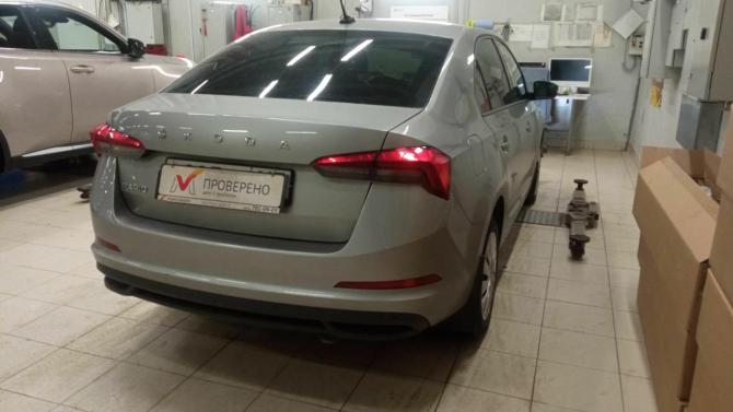 Skoda Rapid II с пробегом 2021 года, цена 1 440 000 рублей, 99457 км, лифтбек, Автокод Объявления