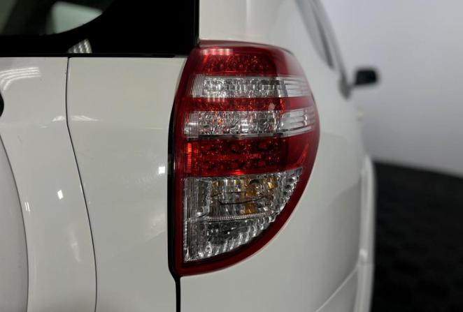 Toyota RAV4 III (XA30) Рестайлинг с пробегом 2011 года, цена 1 550 000 рублей, 149651 км, внедорожник, Автокод Объявления