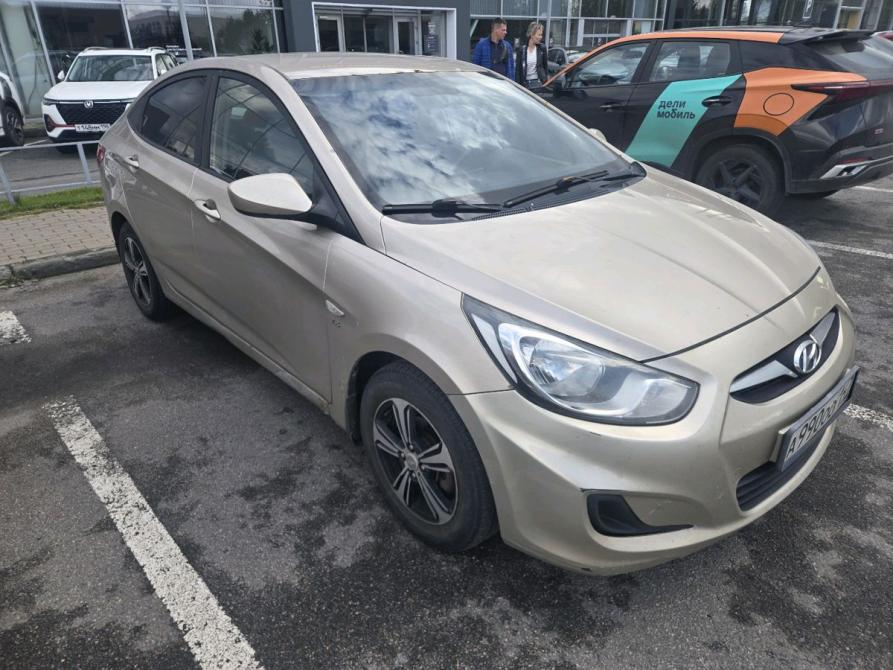 Hyundai Solaris I Санкт-Петербург  - изображение 4