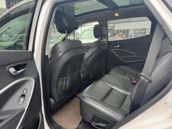Hyundai Santa Fe III Рестайлинг с пробегом 2018 года, цена 2 569 000 рублей, 120211 км, внедорожник, Автокод Объявления