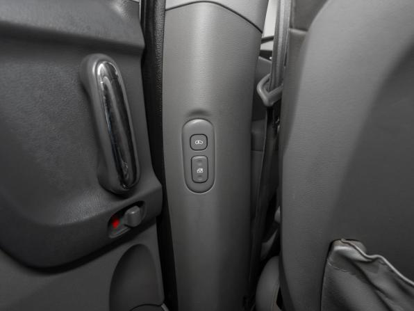 Kia Carnival II с пробегом 2010 года, цена 975 000 рублей, 293569 км, минивэн, Автокод Объявления