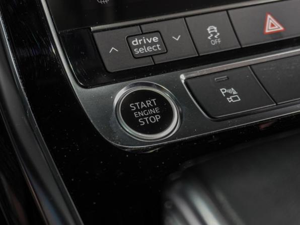 Audi Q7 II (4M) Рестайлинг с пробегом 2021 года, цена 6 499 000 рублей, 64434 км, внедорожник, Автокод Объявления