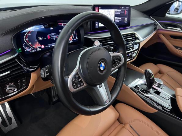 BMW 5 серии VII (G30/G31/G38) Рестайлинг с пробегом 2022 года, цена 4 999 000 рублей, 51744 км, седан, Автокод Объявления