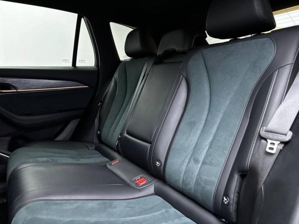 Geely Monjaro I с пробегом 2023 года, цена 3 249 000 рублей, 48216 км, внедорожник, Автокод Объявления