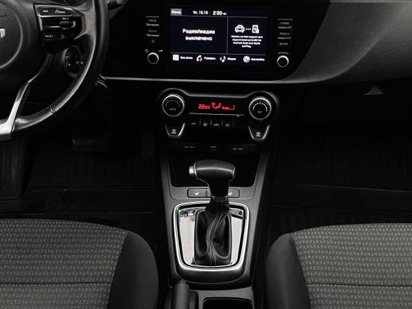 Kia Rio IV Рестайлинг с пробегом 2021 года, цена 1 549 000 рублей, 125956 км, седан, Автокод Объявления