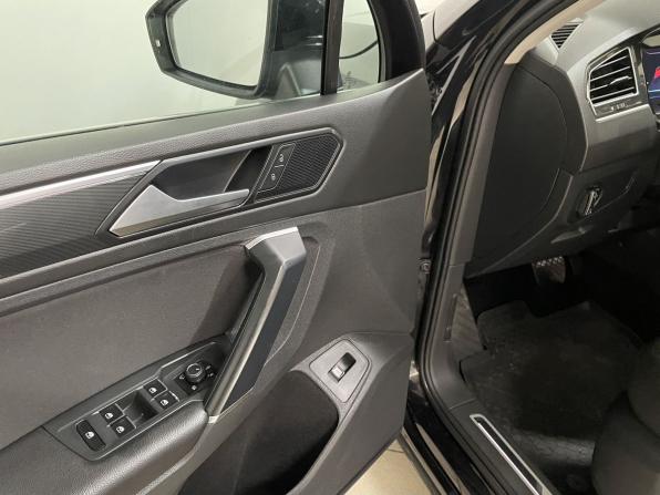 Volkswagen Tiguan II с пробегом 2017 года, цена 2 300 000 рублей, 173500 км, внедорожник, Автокод Объявления