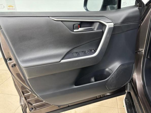 Toyota RAV4 V (XA50) с пробегом 2020 года, цена 3 135 000 рублей, 105140 км, внедорожник, Автокод Объявления
