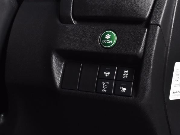 Honda Fit III с пробегом 2016 года, цена 1 099 995 рублей, 84118 км, хэтчбек, Автокод Объявления
