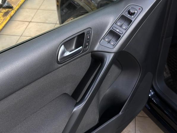 Volkswagen Tiguan I Рестайлинг с пробегом 2015 года, цена 1 450 000 рублей, 122474 км, внедорожник, Автокод Объявления
