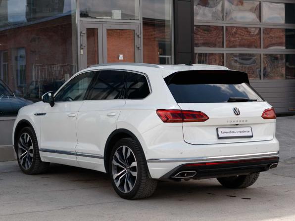 Volkswagen Touareg III с пробегом 2021 года, цена 5 330 000 рублей, 124168 км, внедорожник, Автокод Объявления