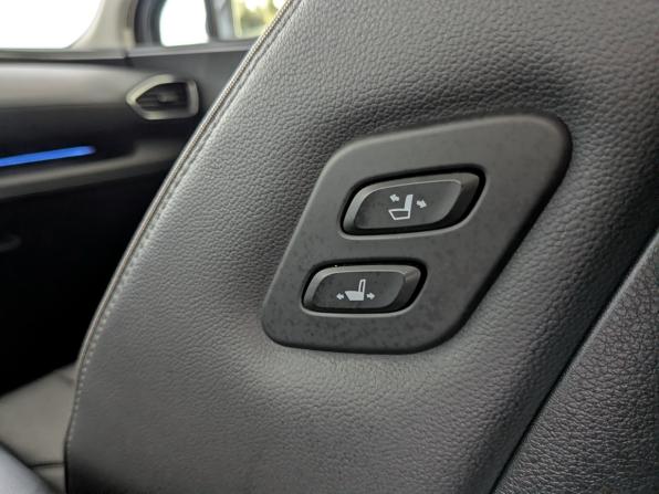Hyundai Santa Fe IV Рестайлинг с пробегом 2022 года, цена 4 200 000 рублей, 36618 км, внедорожник, Автокод Объявления